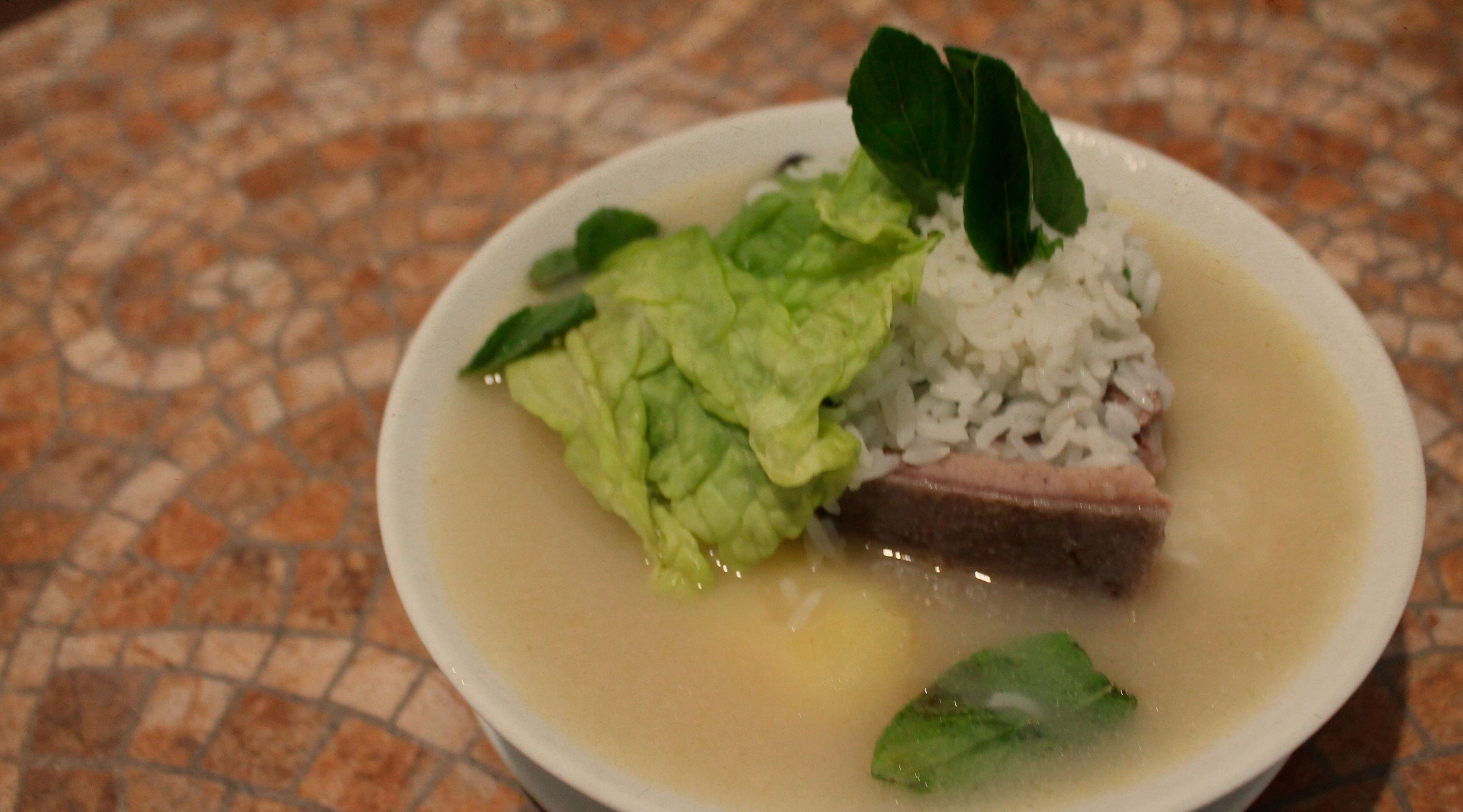 Timpo-arequipeno-comida-arequipena-caldo