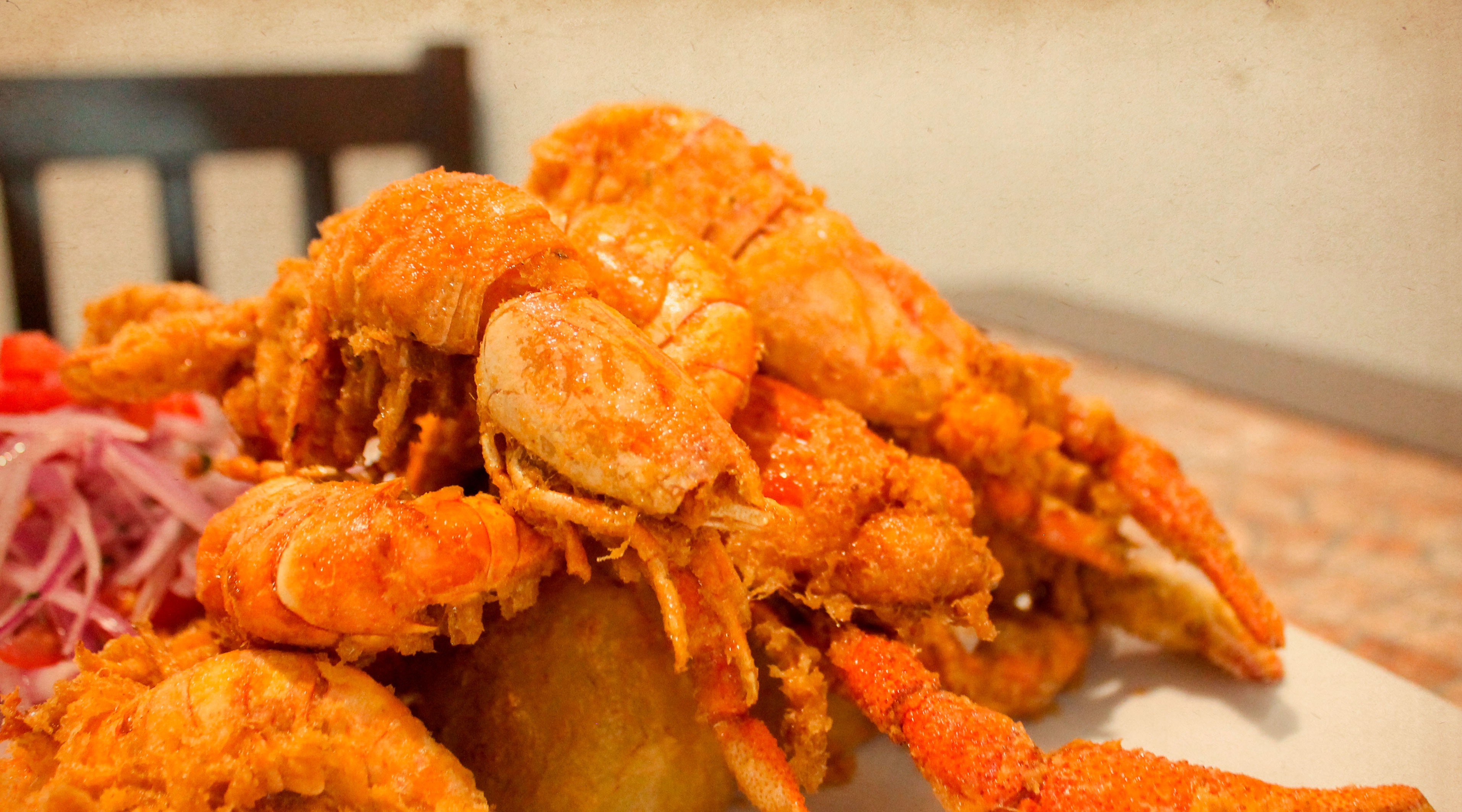 chicharron-de-camarones-restaurante-arequipa